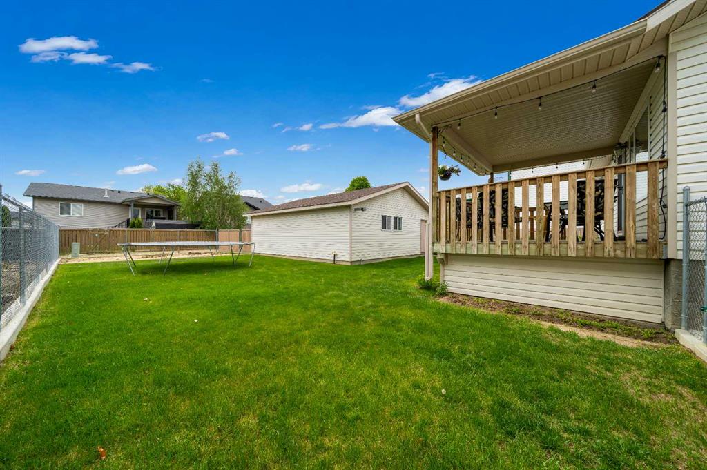 Fifth View of 91 Hunt Crescent NE, Northeast Crescent Heights, Medicine Hat, Alberta, T1C1Y4