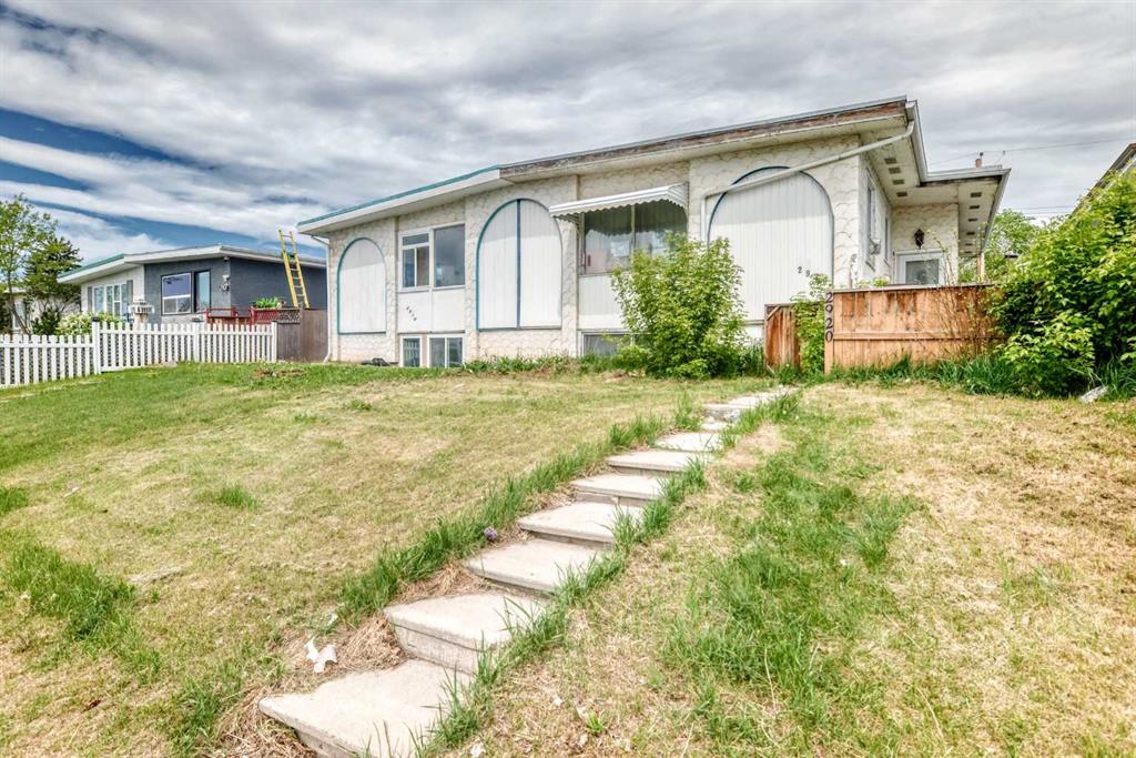 Third View of 2918 Doverville Crescent SE, Dover, Calgary, Alberta, T2B 1T9