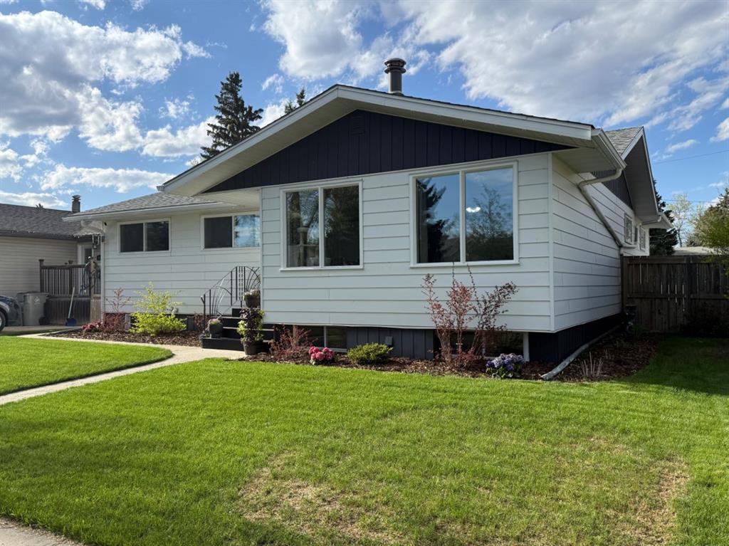 Fourth View of 4804 37 Street , Larsen Grove, Lloydminster, Saskatchewan, S9V 0A6