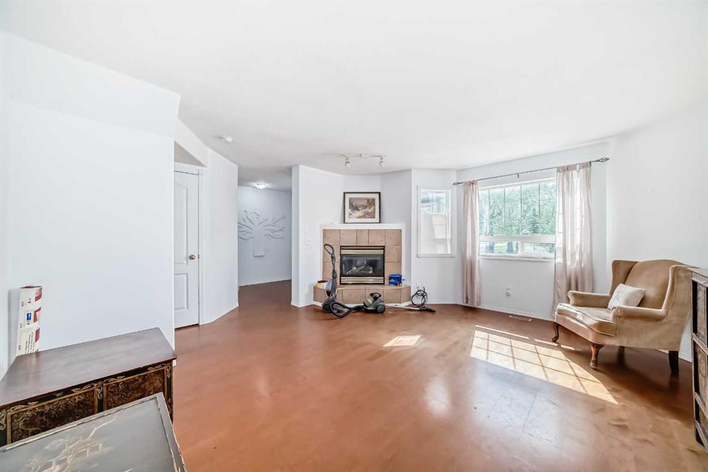 Fifth View of 8, 401 6 Street , NONE, Beiseker, Alberta, T0M 0G0