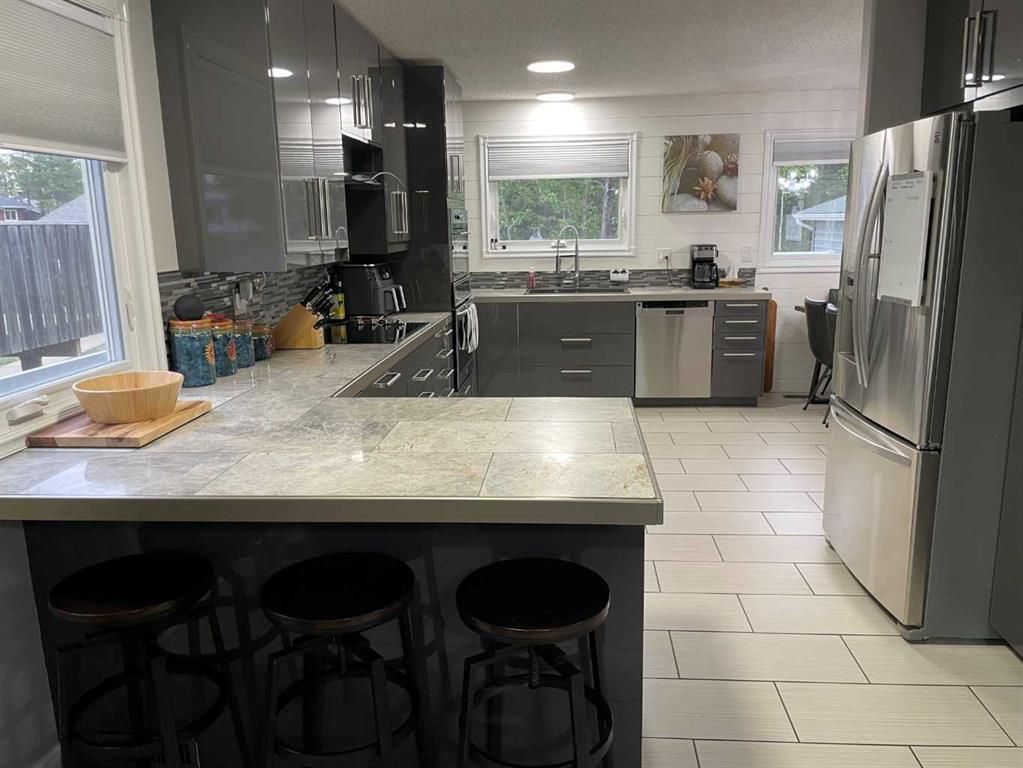 Fifth View of 77 Feero Drive , NONE, Whitecourt, Alberta, T7S 1E7