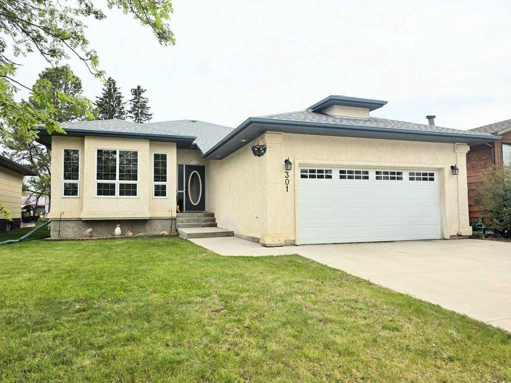 301 3 Avenue  NE, A2314945, Alberta,