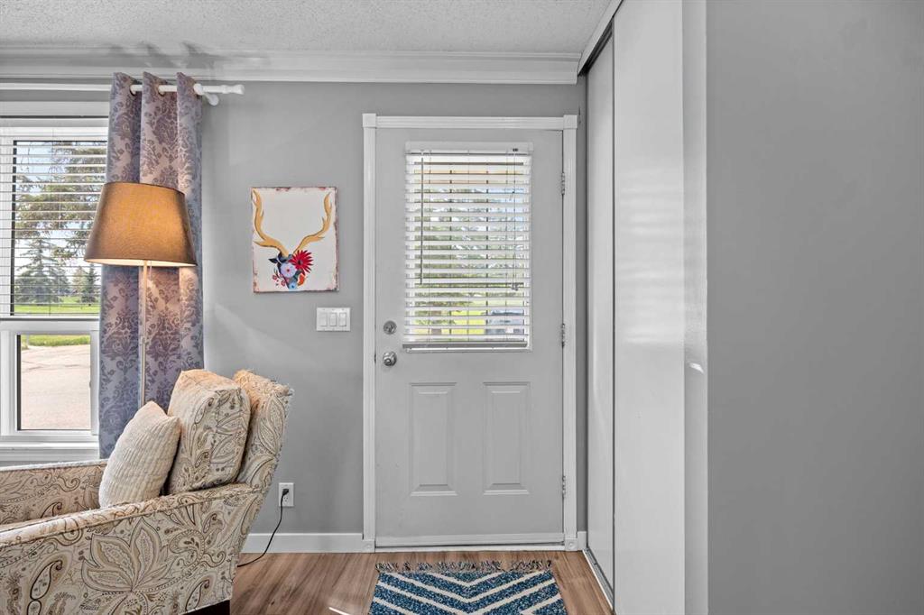 Fourth View of 165 Woodmont Terrace SW, Woodbine, Calgary, Alberta, T2W 4Z4