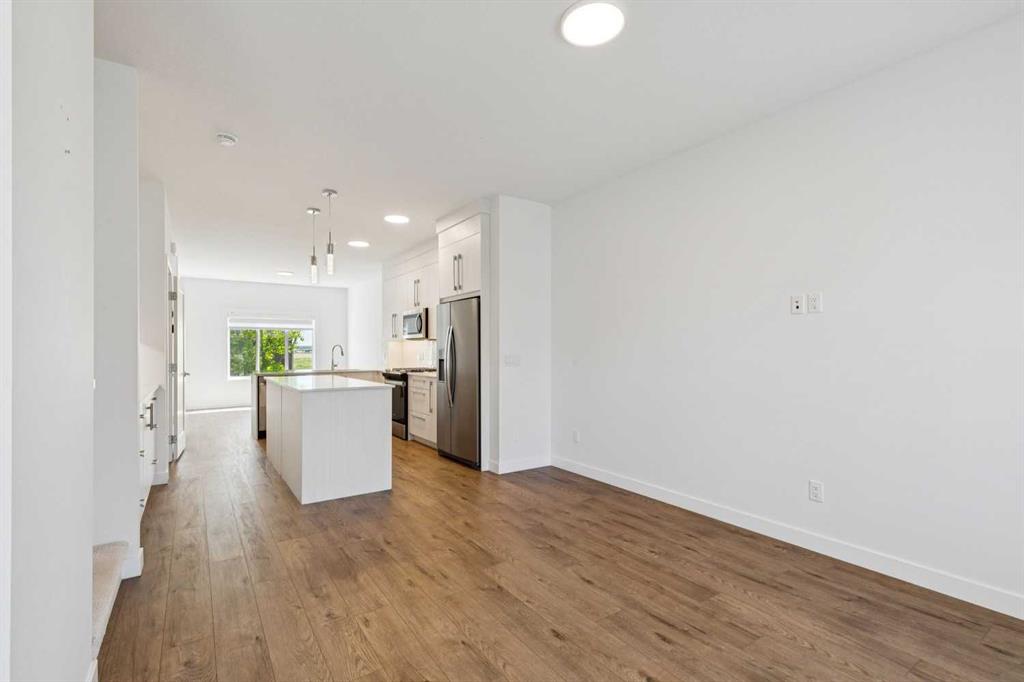 Fourth View of 7411 202 Avenue SE, Rangeview, Calgary, Alberta, T3S 0E8