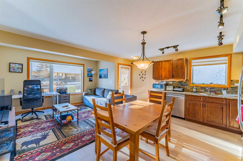 24, 100 Rundle Drive , A2315142, Alberta,