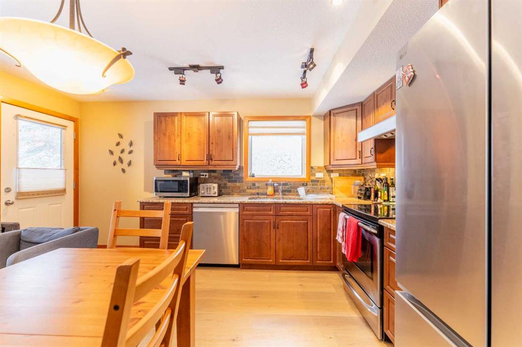 Fifth View of 24, 100 Rundle Drive , Hospital Hill, Canmore, Alberta, T1W 0B5
