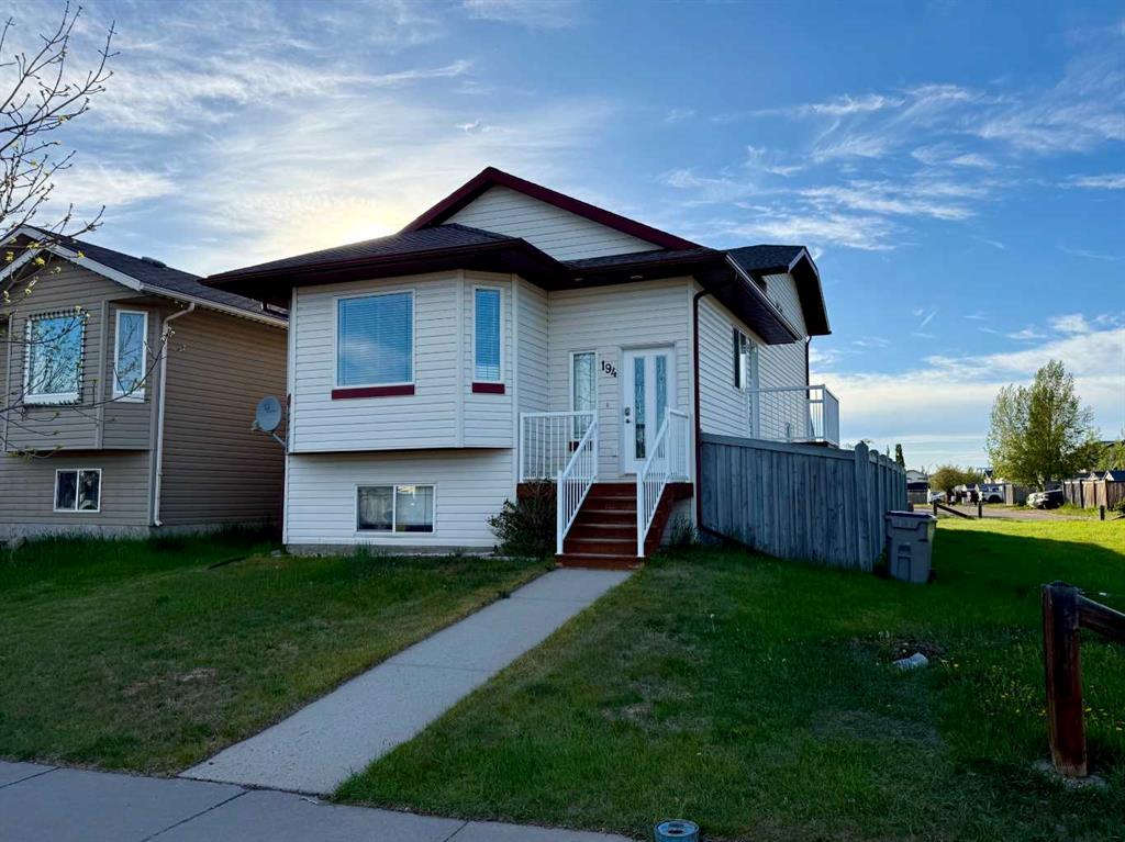 194 Pinnacle Drive , A2315173, Alberta,