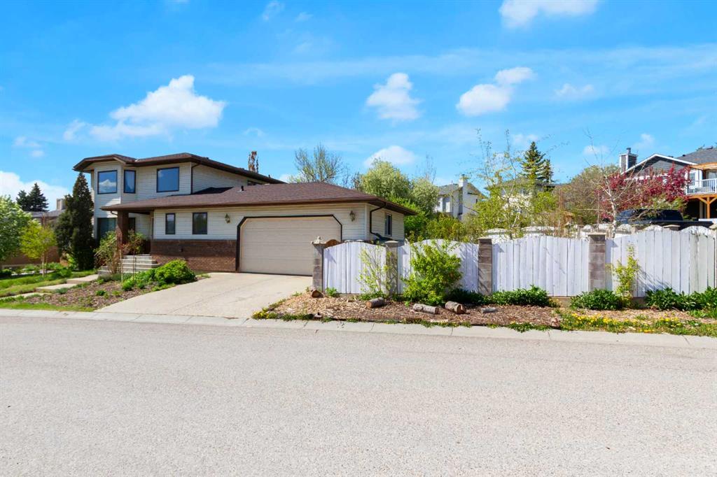 Fourth View of 25 Deerfield Manor SE, Deer Ridge, Calgary, Alberta, T2J 6Z5