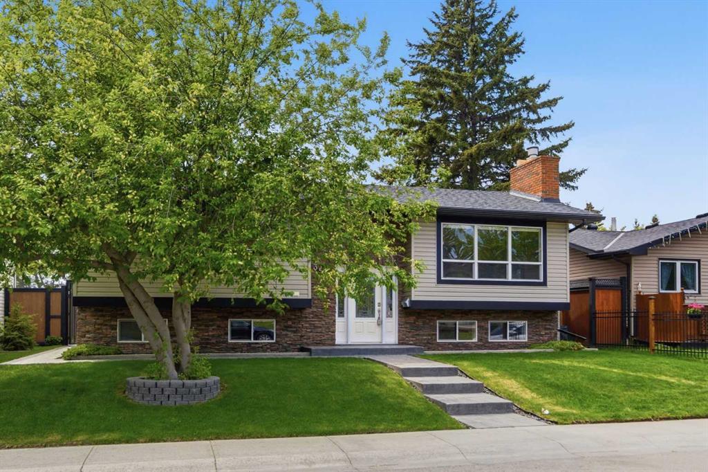 MLS® listing #111477919 for sale located at 351 Queen Charlotte Road SE