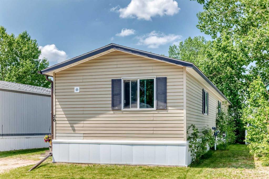 76 Westwood Court , A2315277, Alberta,