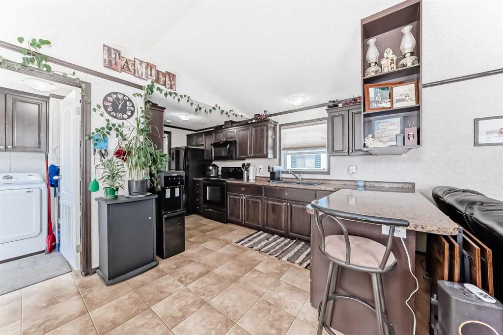 Fifth View of 76 Westwood Court , Westwood, Innisfail, Alberta, T4G 1S2