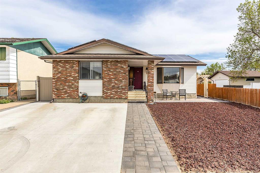 Second View of 6 Rossland Crescent SE, Ross Glen, Medicine Hat, Alberta, T1B 2B6