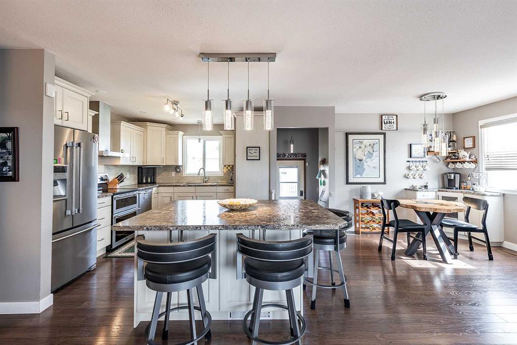 Fourth View of 6 Rossland Crescent SE, Ross Glen, Medicine Hat, Alberta, T1B 2B6