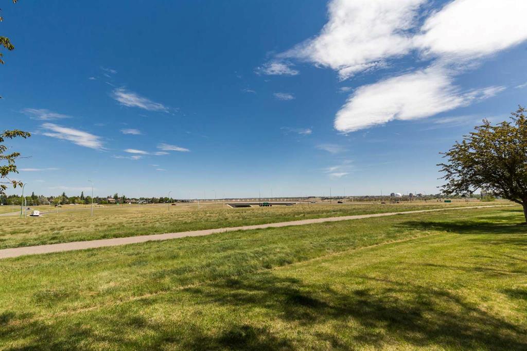 Third View of 14, 115 Lafayette Boulevard W, Varsity Village, Lethbridge, Alberta, T1K 4B9