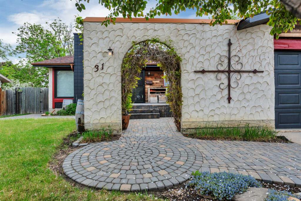 Fourth View of 31 Macfarlane Avenue , Morrisroe, Red Deer, Alberta, T4N 5S9