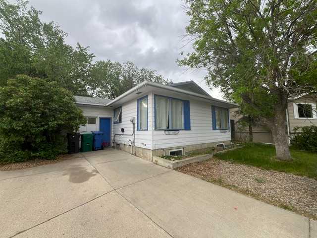 170 Pensacola Court W, A2315485, Alberta,