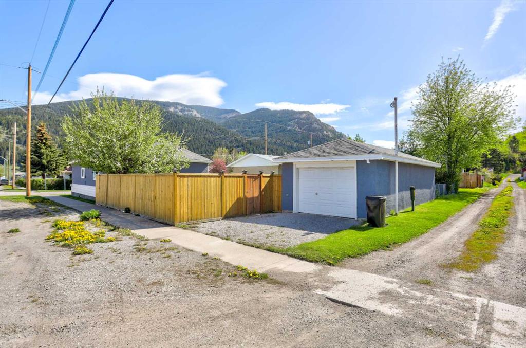 Third View of 13302 17 Avenue , NONE, Blairmore, Alberta, T0K 0E0