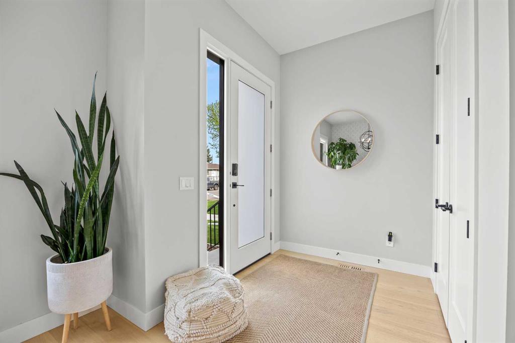 Fourth View of 1133 Radnor Avenue NE, Renfrew, Calgary, Alberta, T2E 5H7