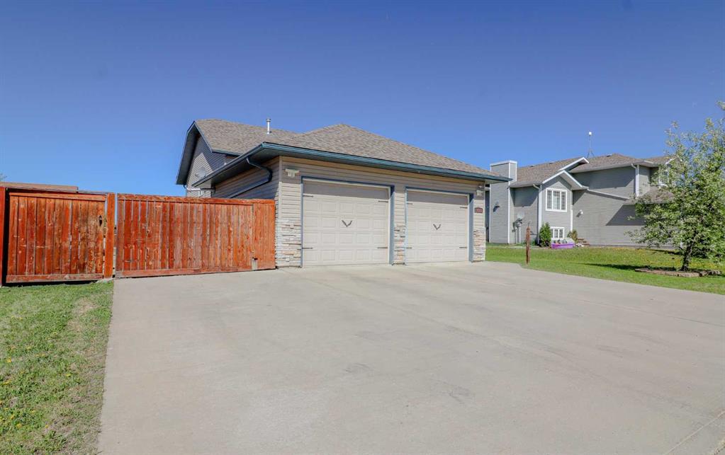 Third View of 10113 93 Street  , NONE, Sexsmith, Alberta, T0H 3C0