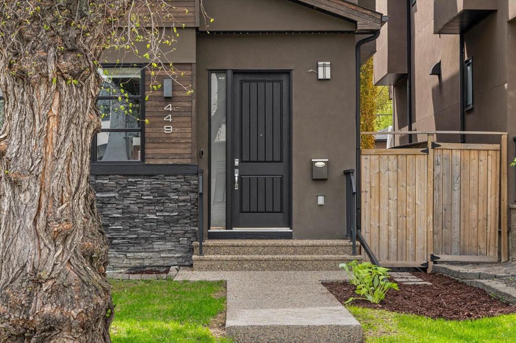 Fifth View of 449 28 Avenue NW, Mount Pleasant, Calgary, Alberta, T2M 2K7