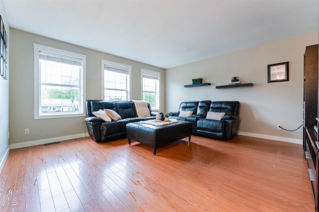 Fourth View of 685 3 Avenue W, Downtown Drumheller, Drumheller, Alberta, T0J 0Y2