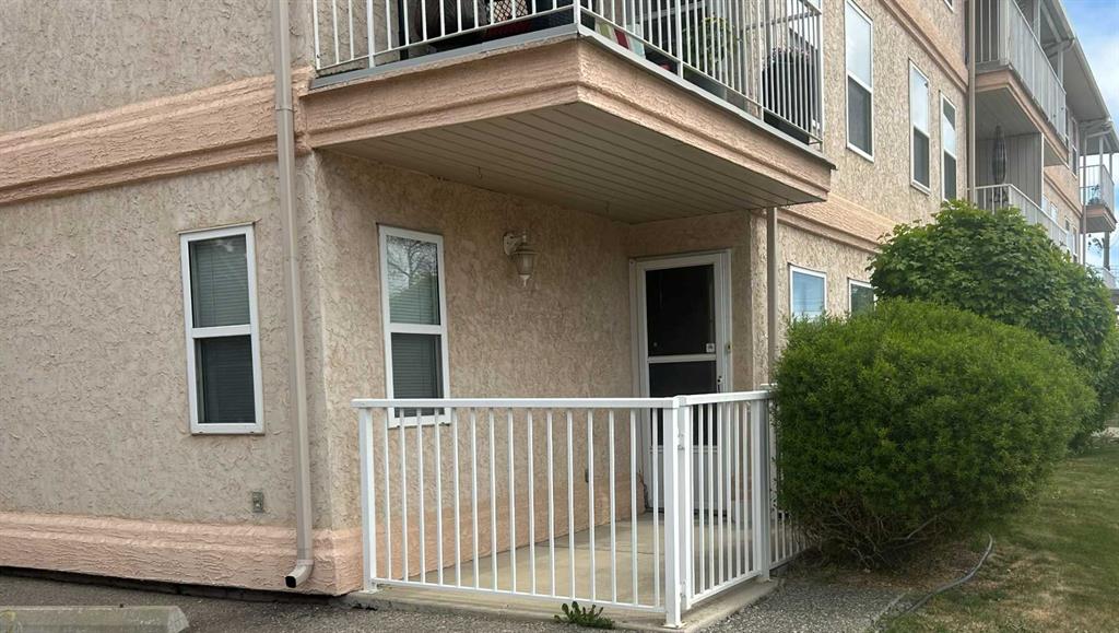 102, 5026 49 Street , A2315677, Alberta,