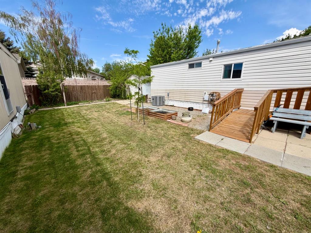 Third View of 311, 2300 13 Street N, Bridge Villa Estates, Lethbridge, Alberta, T1H 4E8