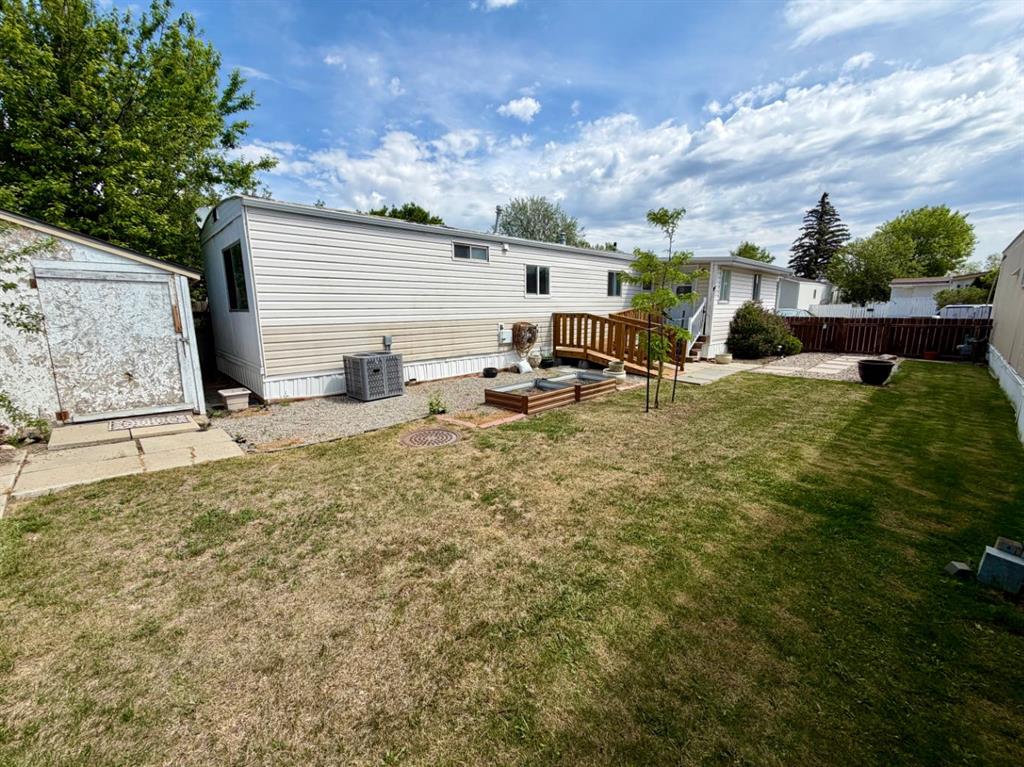 Fourth View of 311, 2300 13 Street N, Bridge Villa Estates, Lethbridge, Alberta, T1H 4E8