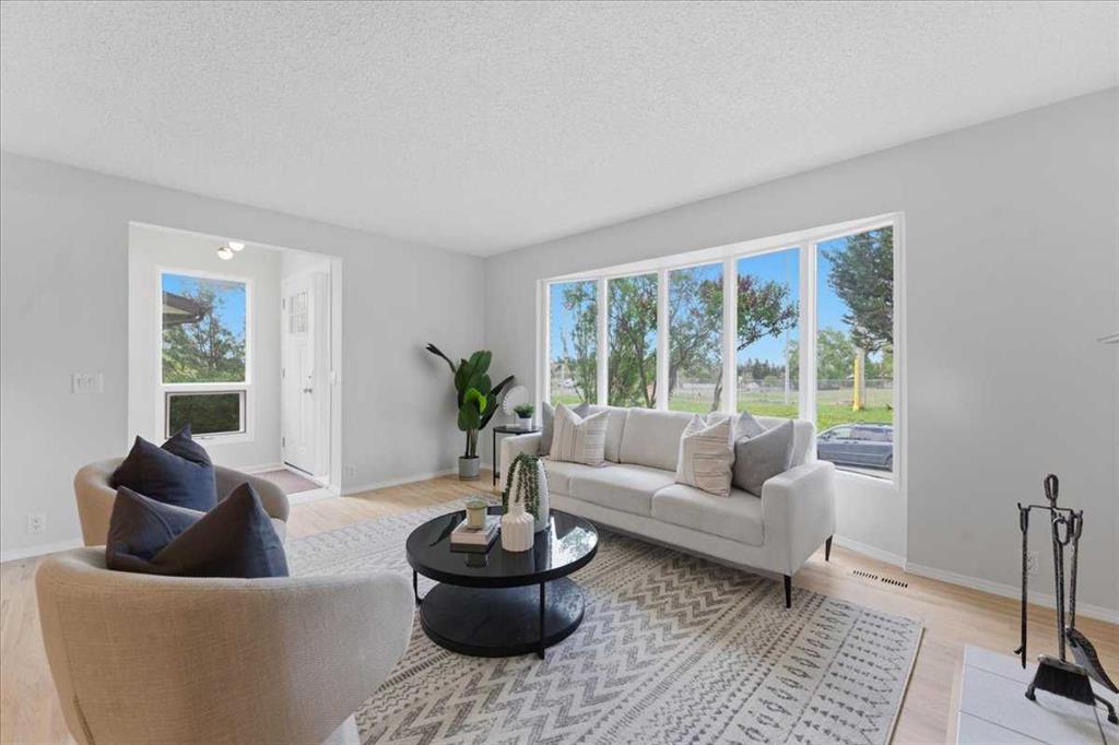 Fifth View of 148 Edgedale Way NW, Edgemont, Calgary, Alberta, T3A 2P9