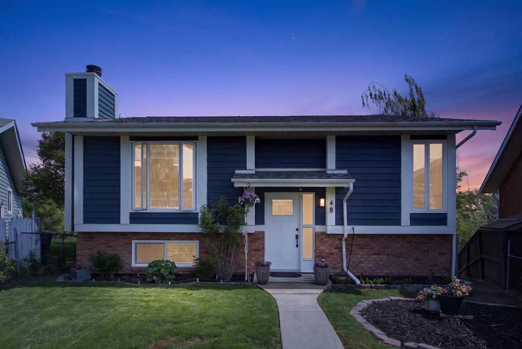Second View of 48 Shawcliffe Place , Shawnessy, Calgary, Alberta, T2Y 1H5