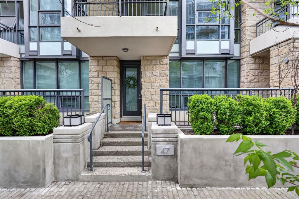 Second View of 47 Waterfront Mews SW, Chinatown, Calgary, Alberta, T2P0W3