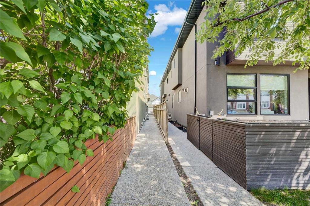 Fourth View of 2, 3712 16 Street SW, Altadore, Calgary, Alberta, T2T 4H2
