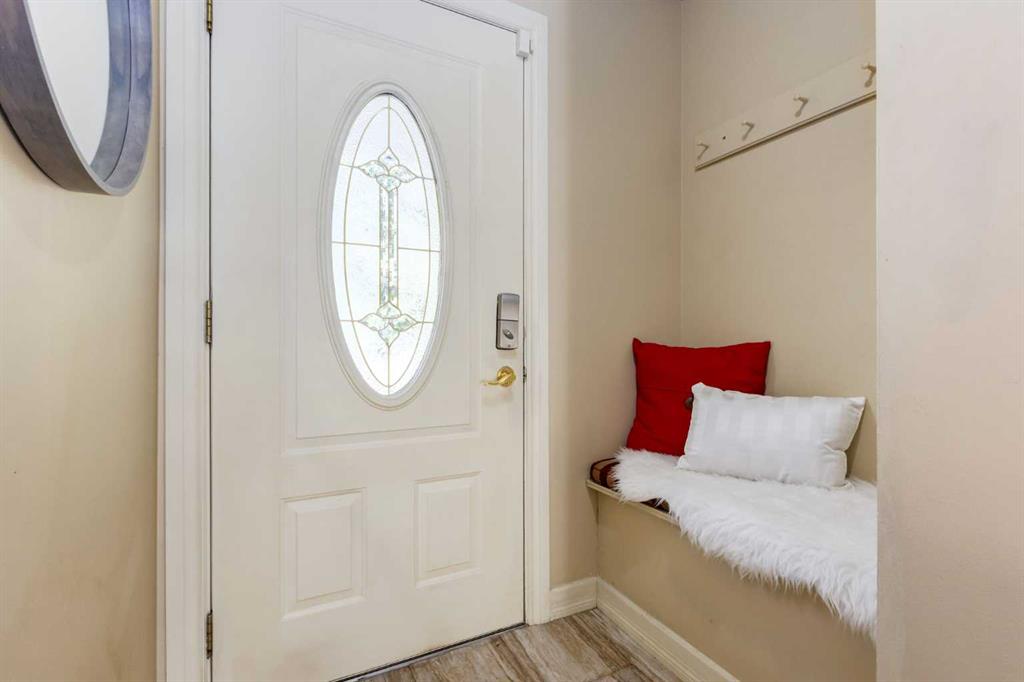 Third View of 7203 5 Street SW, Kingsland, Calgary, Alberta, T2V1B3
