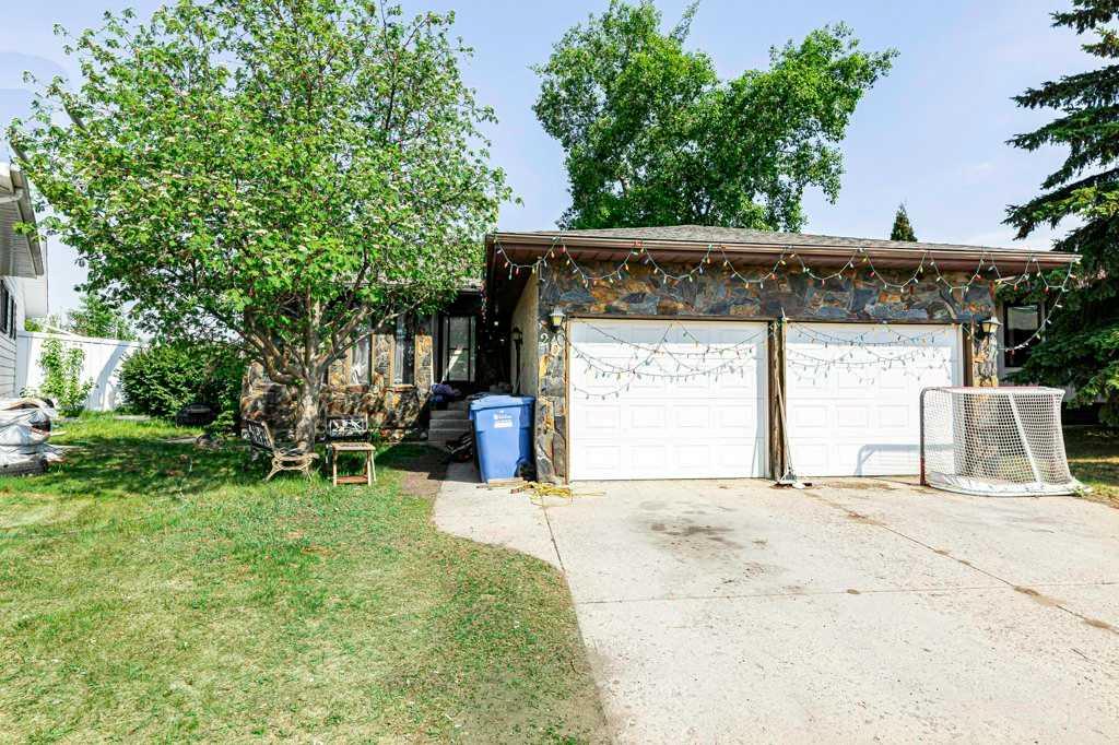 Third View of 20 Goard Close , Glendale Park Estates, Red Deer, Alberta, T4P 2M2