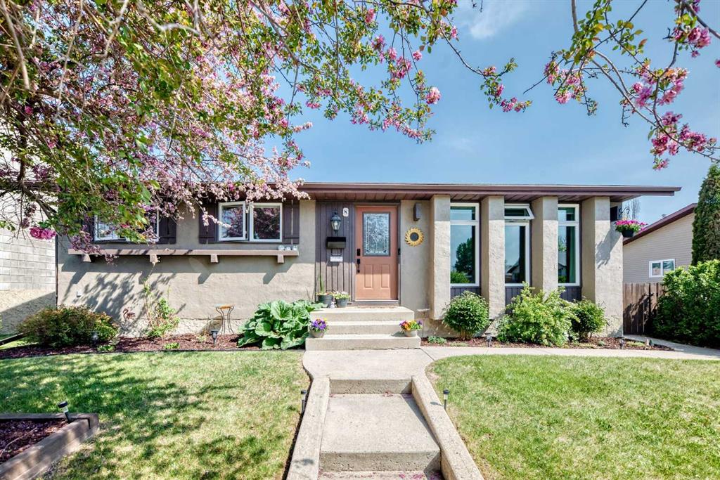 8 Haliburton Crescent , A2315935, Alberta,