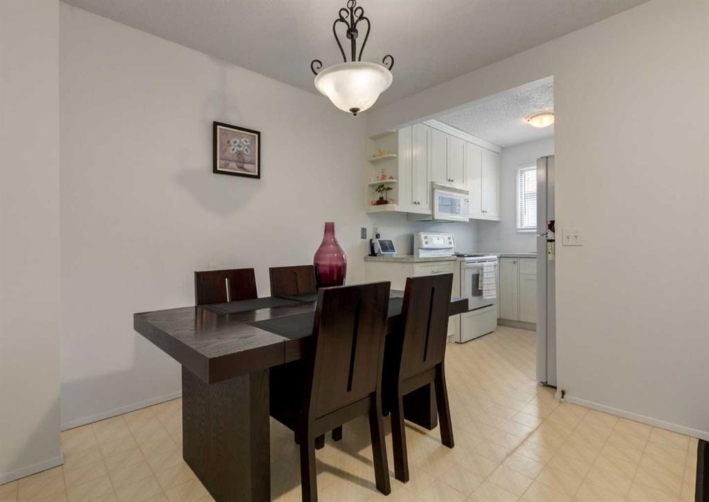 Third View of 122, 7172 Coach Hill Road SW, Coach Hill, Calgary, Alberta, T3H 1C8