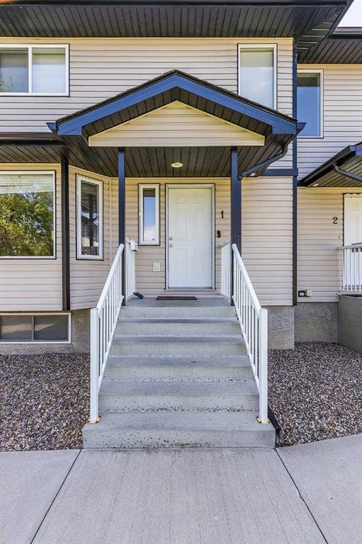 Fourth View of 1, 115 3 Street NE, NONE, Redcliff, Alberta, T0J 2P0