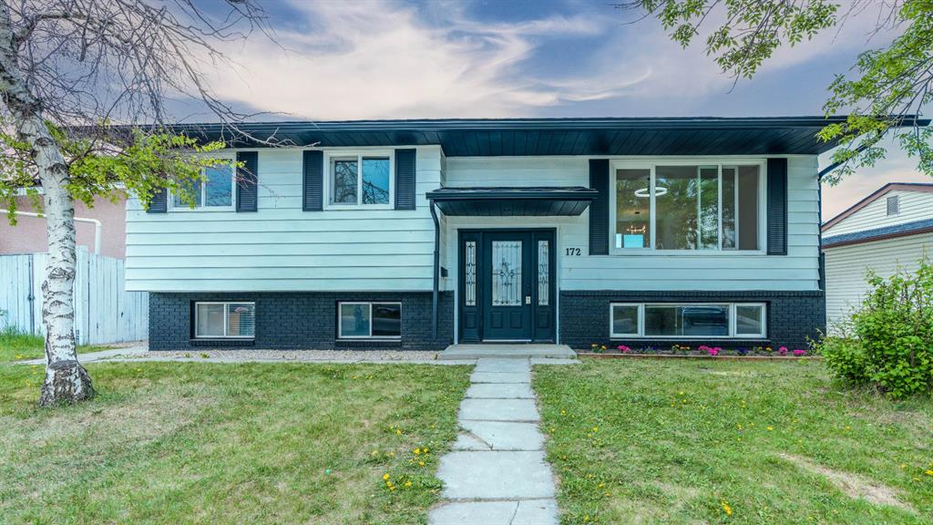 MLS® listing #111574360 for sale located at 172 Pinewind Road NE