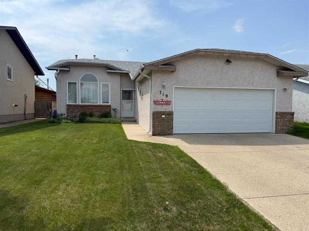 719 Parkland Drive , A2316132, Alberta,