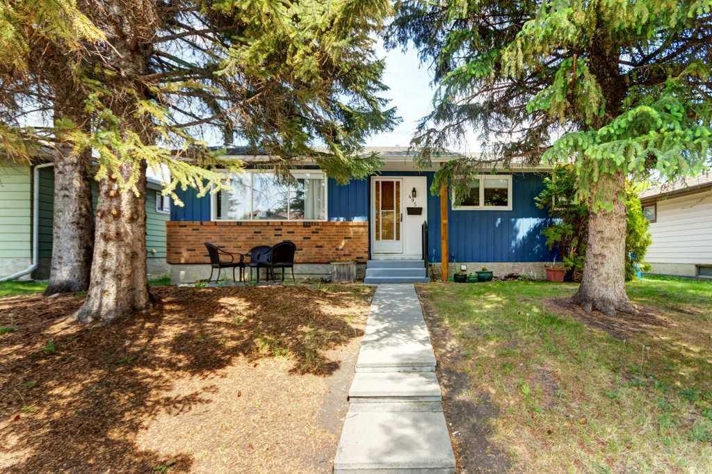 495 Queen Charlotte Road SE, A2316139, Alberta,