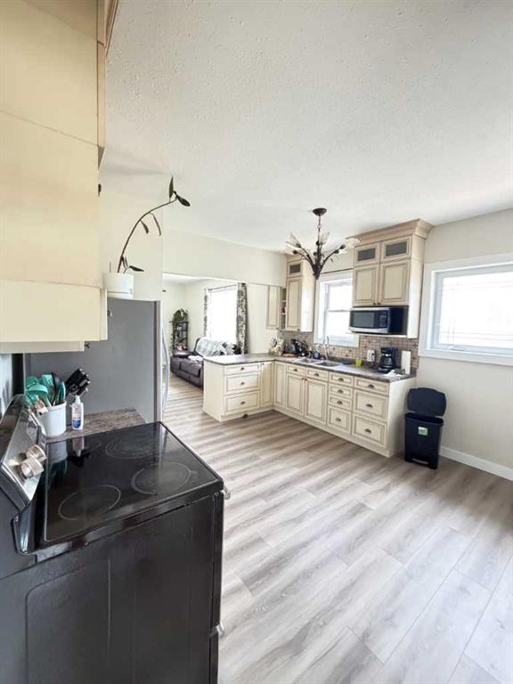 Fifth View of 203 3 Street , McLaughlin, McLaughlin, Alberta, T0B2Y0