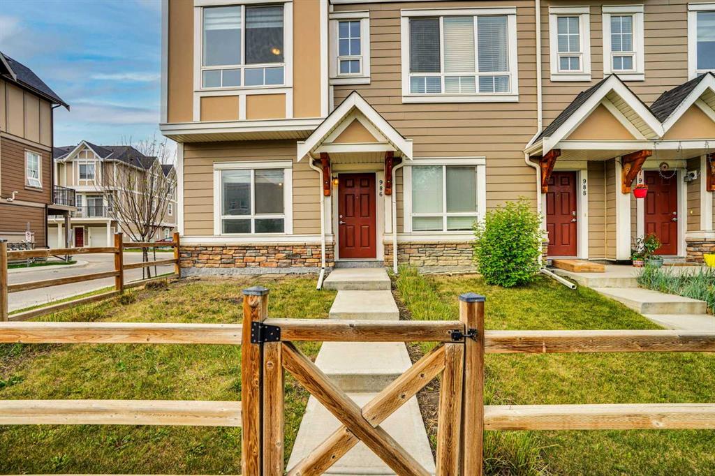 Fourth View of 986 Sherwood Boulevard NW, Sherwood, Calgary, Alberta, T3R 0V3