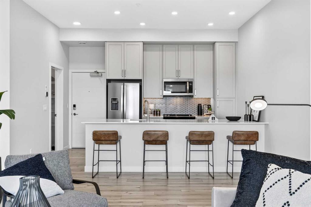 410, 255 Les Jardins Park SE, A2316225, Alberta,