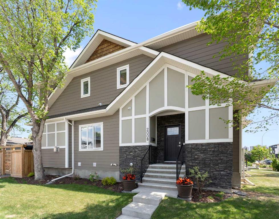 2008 43 Street NW, A2316245, Alberta,