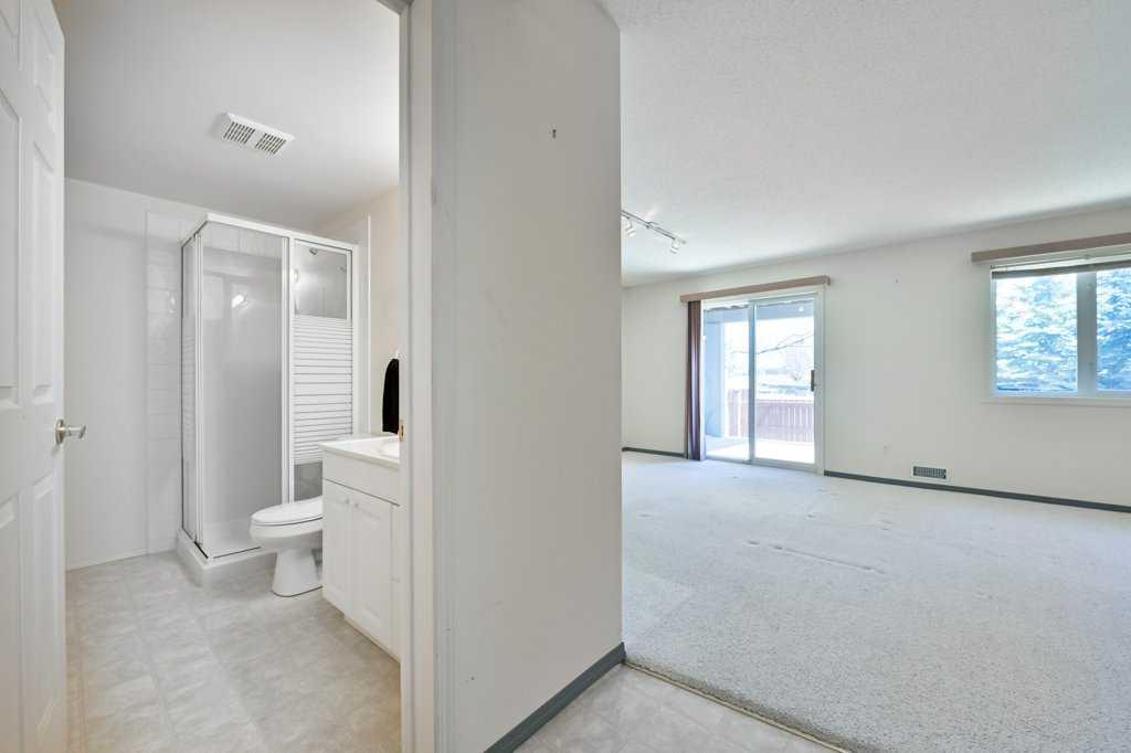 Fifth View of 184 Valley Ridge Heights NW, Valley Ridge, Calgary, Alberta, T3B 5T3