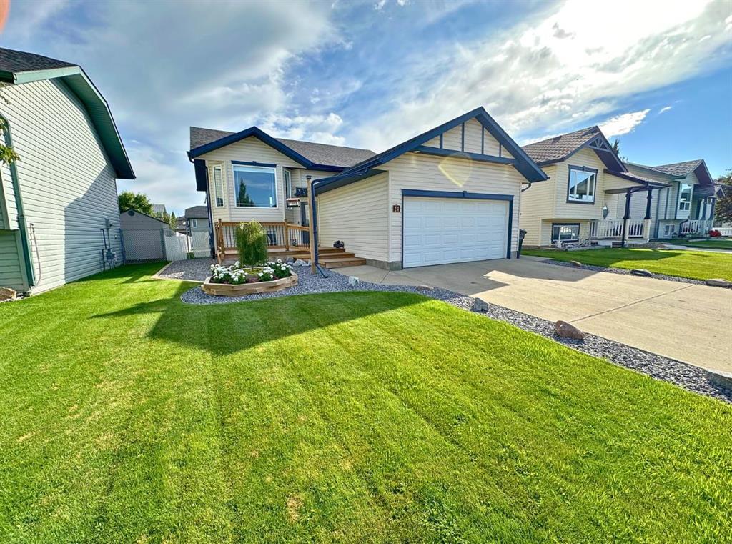 Second View of 24 Elreg Street , Park Place, Penhold, Alberta, T0M 1R0