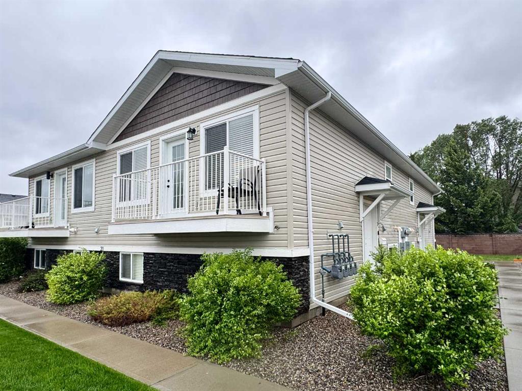 3, 20 Cougar Cove N, A2316301, Alberta,