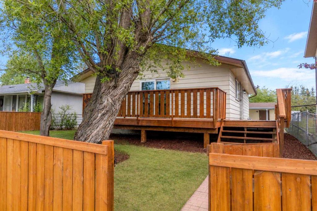 Second View of 4811 47 Street , NONE, Rocky Mountain House, Alberta, T4T 1C3