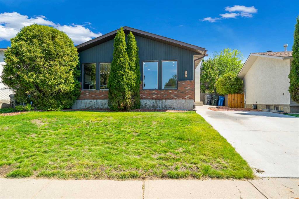 17 Calder Place SE, A2316314, Alberta,