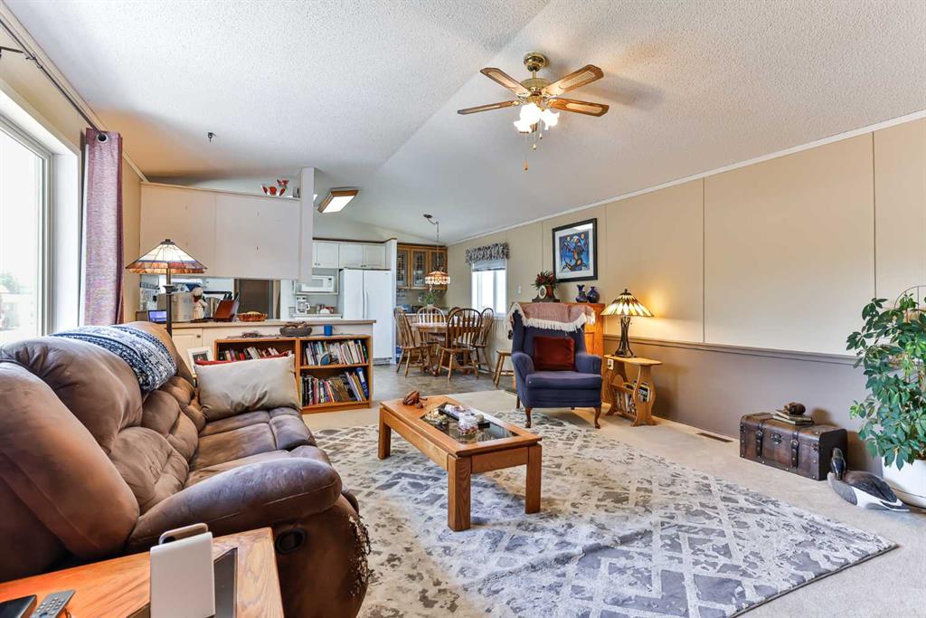 Fifth View of 107, 2300 13 Street N, Bridge Villa Estates, Lethbridge, Alberta, T1H 4E8